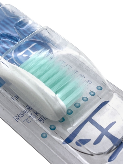 EQ MaxOn Зубная щетка для детей от 7 лет со сверхтонкими щетинками двойной высоты с ионами нефрита, мягкая Голубая Wellbeing Junior Blue, 1 шт EQ MaxOn Зубная щетка для детей от 7 лет со сверхтонкими щетинками двойной высоты с ионами нефрита, мягкая Голубая Wellbeing Junior Blue, 1 шт