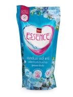 LION Кондиционер для белья с ароматом луговых цветов Essence Fabric Softener Impress, 600 мл