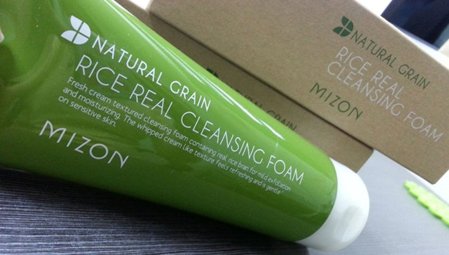 MIZON Rice Real Cleansing Foam Очищающая пенка для лица с экстрактом рисовых отрубей, 150 мл MIZON Rice Real Cleansing Foam Очищающая пенка для лица с экстрактом рисовых отрубей, 150 мл