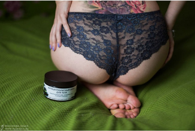 Jurassic Spa Cкраб для тела антицеллюлитный, 300 мл Jurassic Spa Cкраб для тела антицеллюлитный, 300 мл