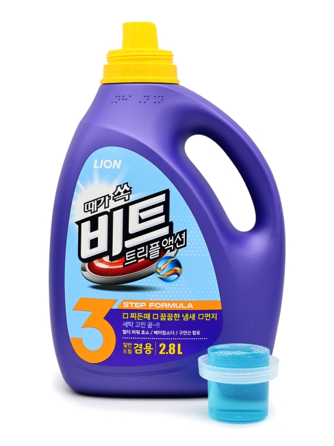 LION Гель концентрат для стирки с ферментами, содой и лимонной кислотой Beat Triple Action, 2800 мл LION Гель концентрат для стирки с ферментами, содой и лимонной кислотой Beat Triple Action, 2800 мл