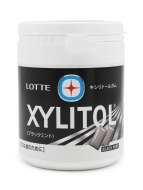LOTTE Жевательная резинка с ксилитолом Чёрная мята Xylitol Gum Black Mint Bottle, 133 г