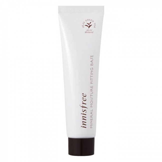 Innisfree Минеральная увлажняющая база Mineral Moisture Fitting Base, 40мл