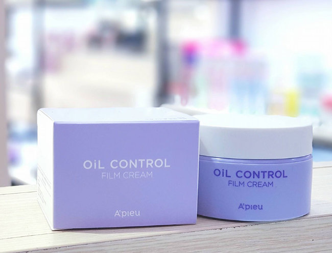 A'PIEU Oil Control Film Cream Матирующий крем для лица, 30 мл A'PIEU Oil Control Film Cream Матирующий крем для лица, 30 мл