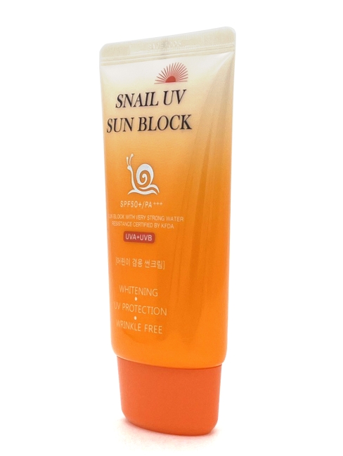 Jigott Солнцезащитный крем с улиточным муцином Snail Uv Sun Block Cream, 70 мл Jigott Солнцезащитный крем с улиточным муцином Snail Uv Sun Block Cream, 70 мл