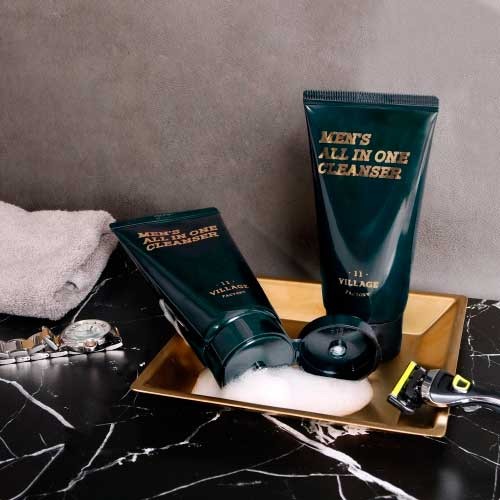 Village 11 Factory Men's All-in-One Cleanser Мужская увлажняющая пенка-скраб для умывания и бритья, 150 мл
