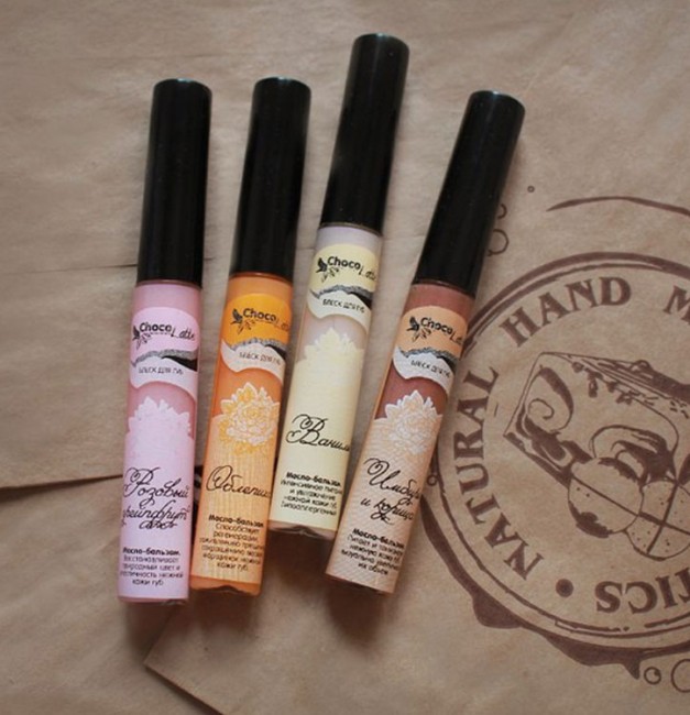 ChocoLatte Бальзам-блеск для губ Имбирь и Корица, тонизирование и увеличение объема губ, 7 мл ChocoLatte Бальзам-блеск для губ Имбирь и Корица, тонизирование и увеличение объема губ, 7 мл