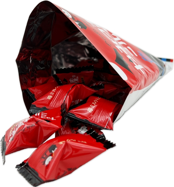 Senjaku Конфеты карамель леденцовая молочно-клубничная Devils, 50 г