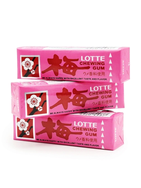 LOTTE Жевательная резинка со вкусом японской сливы 3 пачки Ume Chewing Gum, 3x31 г LOTTE Жевательная резинка со вкусом японской сливы 3 пачки Ume Chewing Gum, 3x31 г