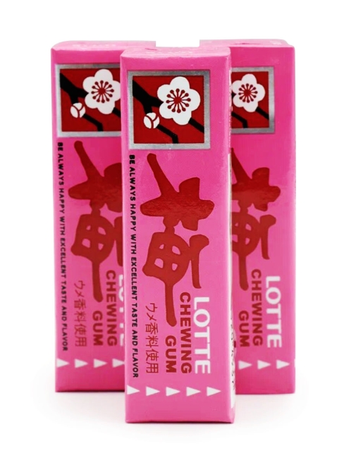LOTTE Жевательная резинка со вкусом японской сливы 3 пачки Ume Chewing Gum, 3x31 г LOTTE Жевательная резинка со вкусом японской сливы 3 пачки Ume Chewing Gum, 3x31 г