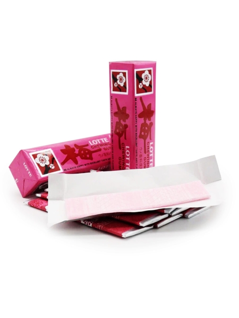 LOTTE Жевательная резинка со вкусом японской сливы 3 пачки Ume Chewing Gum, 3x31 г LOTTE Жевательная резинка со вкусом японской сливы 3 пачки Ume Chewing Gum, 3x31 г