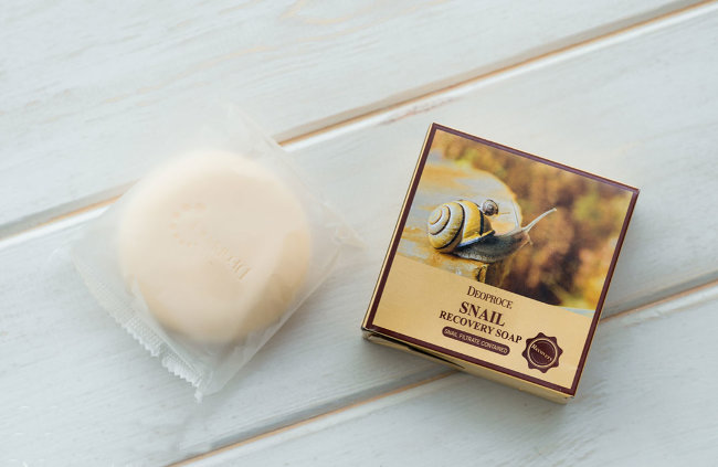 Deoproce Soap Snail Мыло с улиточным муцином, 100 г Deoproce Soap Snail Мыло с улиточным муцином, 100 г