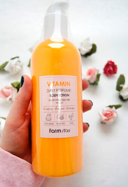 FarmStay Vitamin Daily Perfume Body Lotion Парфюмированный лосьон для тела с витаминами, 330 мл