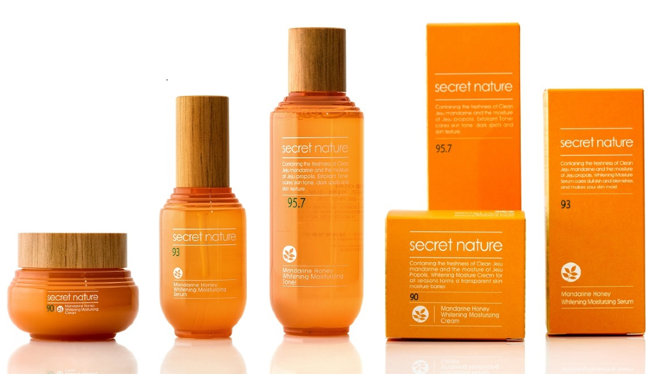 Secret Nature Mandarine Honey Whitening Moisturizing Toner Тоник с мандарином и прополисом, придающий сияние, 130 мл