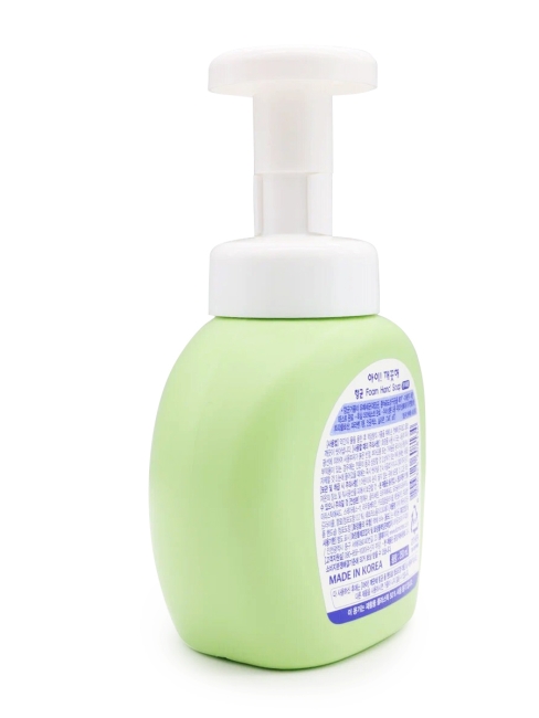 LION Жидкое пенное мыло для рук с экстрактом мускатного ореха с дозатором Ai Kekute Foaming Handsoap Muscat, 250 мл LION Жидкое пенное мыло для рук с экстрактом мускатного ореха с дозатором Ai Kekute Foaming Handsoap Muscat, 250 мл