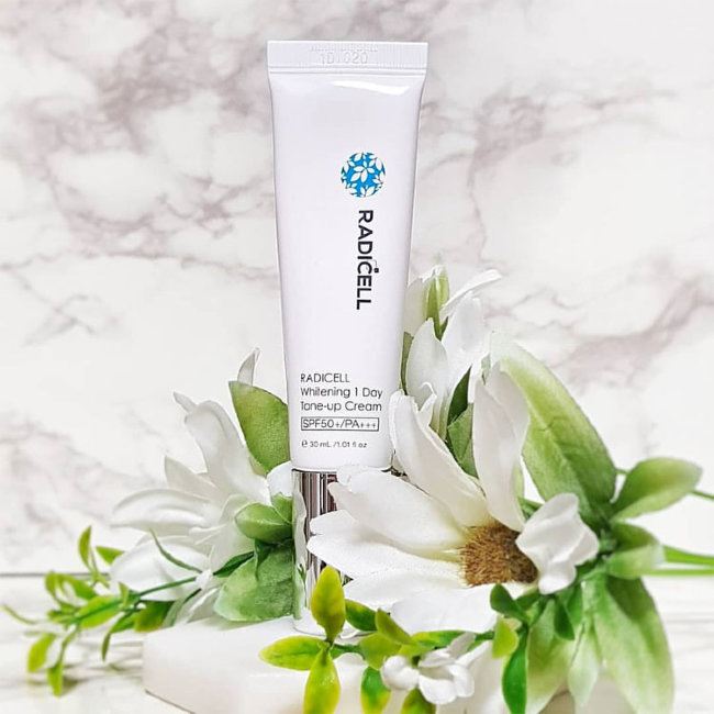Radicell Whitening 1Day Tone-Up Cream SPF 50 Крем для лица 3 в 1, 30 мл