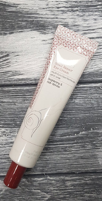FarmStay Snail Repair Eye Cream Крем для глаз с муцином улитки, 40 г FarmStay Snail Repair Eye Cream Крем для глаз с муцином улитки, 40 г