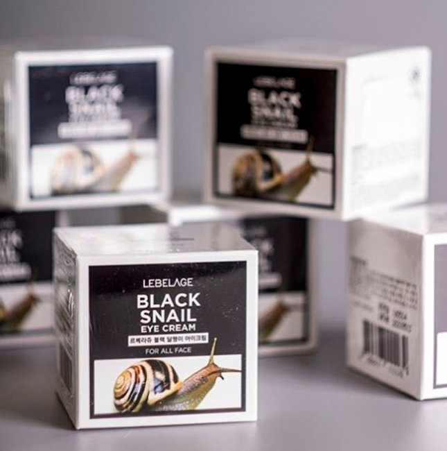 Lebelage Black Snail Eye Cream Крем для области вокруг глаз с муцином чёрной улитки, 70 мл Lebelage Black Snail Eye Cream Крем для области вокруг глаз с муцином чёрной улитки, 70 мл