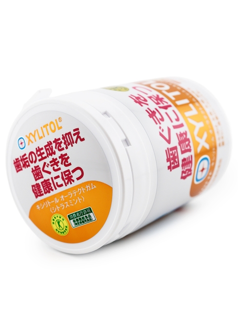 LOTTE Жвачка с ксилитом в банке Цитрусовая мята Xylitol AuraTect Gum Citrus Mint Slim Bottle, 125 г