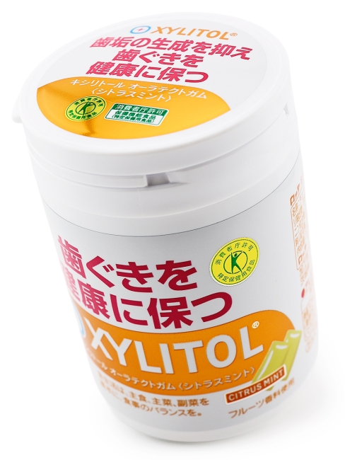 LOTTE Жвачка с ксилитом в банке Цитрусовая мята Xylitol AuraTect Gum Citrus Mint Slim Bottle, 125 г