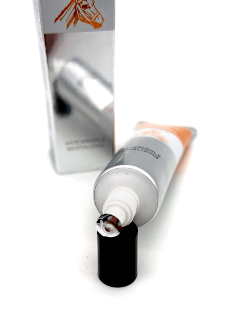 Lebelage Крем для кожи вокруг глаз с лошадиным маслом Waterful Mayu Eye Cream, 40 мл Lebelage Крем для кожи вокруг глаз с лошадиным маслом Waterful Mayu Eye Cream, 40 мл