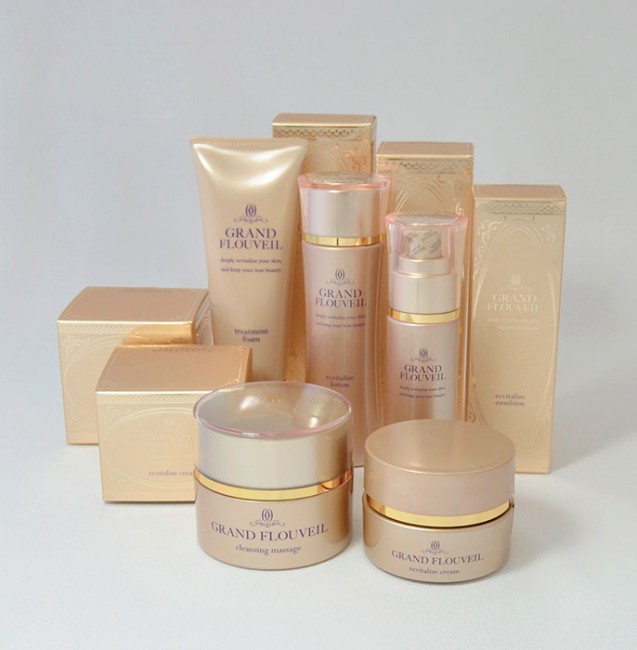 Salon De Flouveil Grand Flouveil Восстанавливающий крем Revitalize Cream, 35 г Salon De Flouveil Grand Flouveil Восстанавливающий крем Revitalize Cream, 35 г