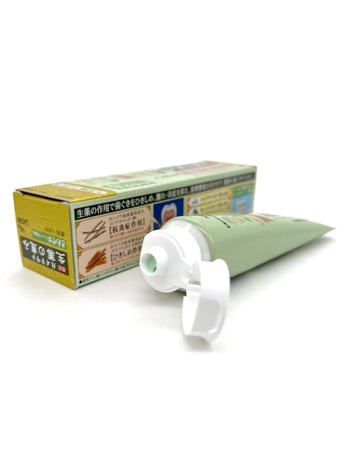 LION Зубная паста "Hitect Seiyaku" для профилактики болезней десен и кариеса с ароматом свежих трав, 90 г