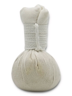 Mae Yai Травяной мешочек для тайского горячего массажа, 70 г