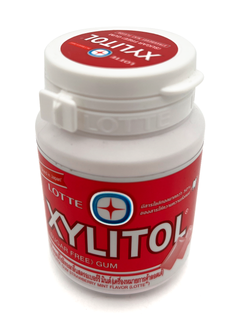 Lotte Жевательная резинка без сахара с ксилитолом Клубника и Мята Xylitol Gum Strawberry Mint Flover, 52 г Lotte Жевательная резинка без сахара с ксилитолом Клубника и Мята Xylitol Gum Strawberry Mint Flover, 52 г