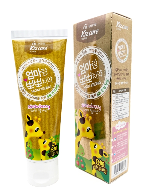 Mukunghwa Детская гелевая зубная паста с рождения Kizcare со вкусом земляники, 75 г Mukunghwa Детская гелевая зубная паста с рождения Kizcare со вкусом земляники, 75 г