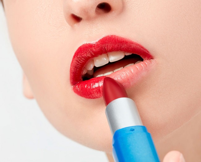 Sante Губная помада Красный мак №23, 4,5 г