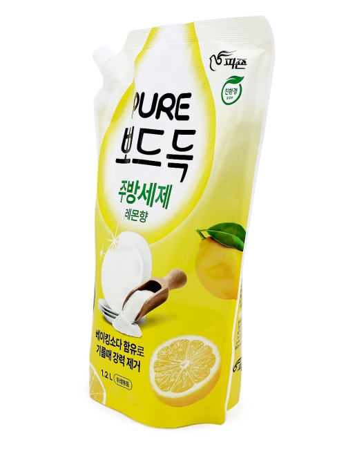 Pigeon Corp. Средство концентрированное для мытья посуды с экстрактом Лимона Pure Lemon Detergent, 1200 мл Pigeon Corp. Средство концентрированное для мытья посуды с экстрактом Лимона Pure Lemon Detergent, 1200 мл
