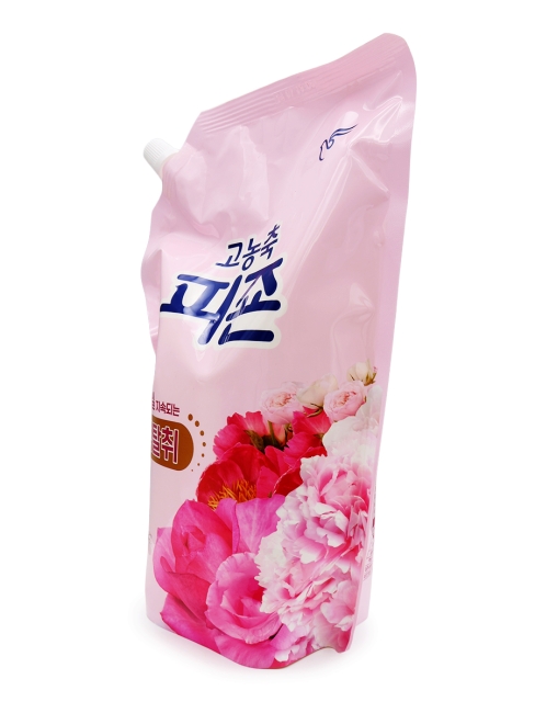 Pigeon Кондиционер для белья парфюмированный супер-концентрат с ароматом розового сада Rich Perfume Pink Rose, 1600 мл