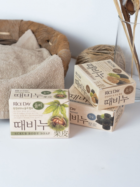 LION Мыло-скраб для тела с медом и каштаном Rice Day Scrub Body Soap, 100 г LION Мыло-скраб для тела с медом и каштаном Rice Day Scrub Body Soap, 100 г