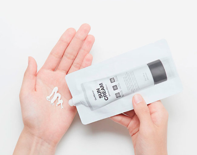 DerMeiren Sun Cream SPF50+/PA+++ Солнцезащитный крем SPF50+/PA+++, 24 г DerMeiren Sun Cream SPF50+/PA+++ Солнцезащитный крем SPF50+/PA+++, 24 г