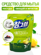 Lion Средство для мытья посуды, овощей и фруктов с экстрактом зеленого чая Chamgreen Green Tea Refill, 300 мл