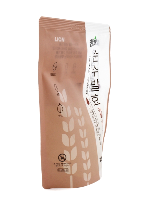 Lion Средство для мытья посуды, овощей и фруктов 5 злаков Charmgreen Pure Fermenation refill, 300 мл