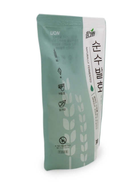 Lion Средство для мытья посуды, овощей и фруктов горные травы Charmgreen Pure Fermenation Refill, 300 мл Lion Средство для мытья посуды, овощей и фруктов горные травы Charmgreen Pure Fermenation Refill, 300 мл