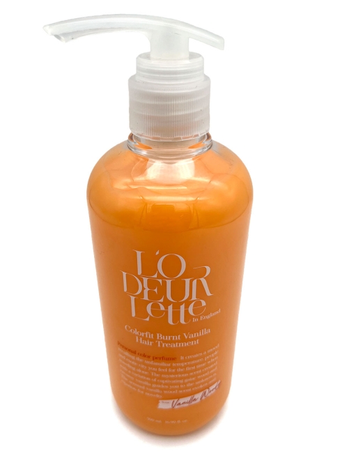 L'odeurlette Парфюмированная маска для волос c ароматом шафрана, имбиря и ванили "Жженая ваниль" In England Colorfit Burnt Vanilla Hair Treatment, 500 мл L'odeurlette Парфюмированная маска для волос c ароматом шафрана, имбиря и ванили "Жженая ваниль" In England Colorfit Burnt Vanilla Hair Treatment, 500 мл