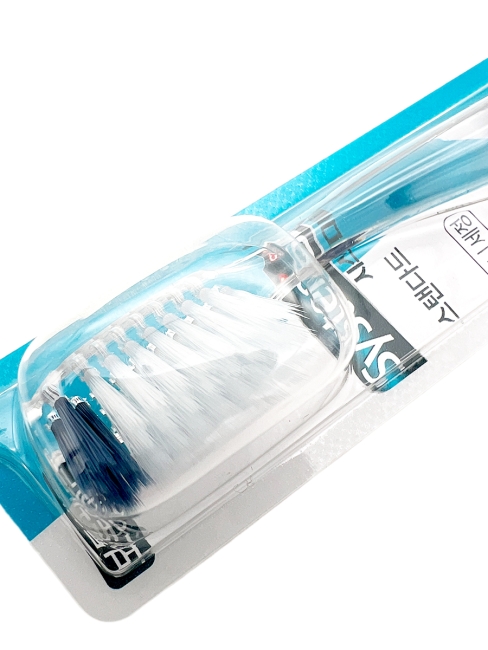 LION Компактная зубная щетка средней жесткости в ассортименте Systema Tartar Assortment, 1 шт LION Компактная зубная щетка средней жесткости в ассортименте Systema Tartar Assortment, 1 шт