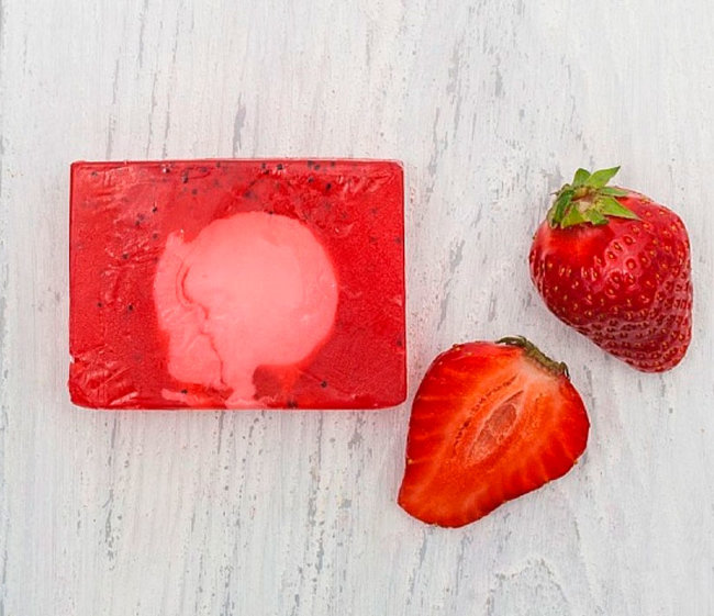 Кафе Красоты Глицериновое мыло "Клубничный фреш", 100 г Кафе Красоты Глицериновое мыло "Клубничный фреш", 100 г