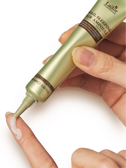 La'dor Ночная восстанавливающая сыворотка для волос Snail Sleeping Clinic Ampoule, 20 мл La'dor Ночная восстанавливающая сыворотка для волос Snail Sleeping Clinic Ampoule, 20 мл