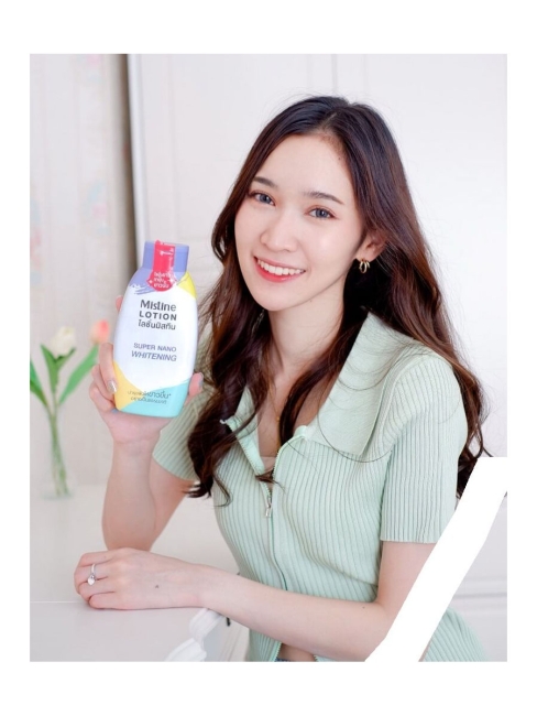 Mistine Отбеливающий лосьон для тела Super Nano Whitening Lotion, 250 мл Mistine Отбеливающий лосьон для тела Super Nano Whitening Lotion, 250 мл