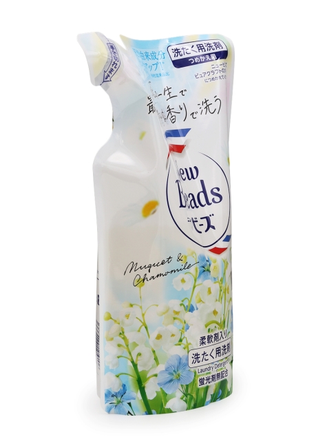 KAO Гель концентрат для стирки парфюмированный с кондиционером аромат ландыши и ромашки New Beads Pure Craft, 650 мл