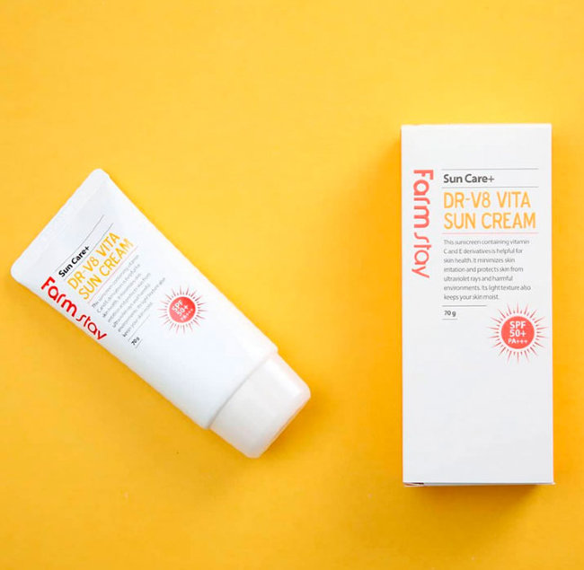 FarmStay DR-V8 Vita Sun Cream SPF 50+/PA+++ Витаминизированный солнцезащитный крем SPF 50+/PA+++, 70 г FarmStay DR-V8 Vita Sun Cream SPF 50+/PA+++ Витаминизированный солнцезащитный крем SPF 50+/PA+++, 70 г