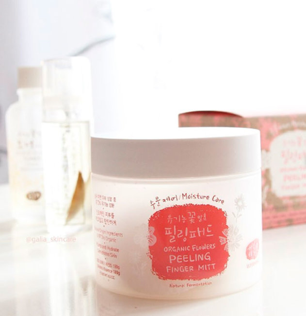 Whamisa Organic Flowers Peeling Finger Mitt Moisture Care Спонжи для пилинга на основе цветочных ферментов (увлажняющие), 30 шт Whamisa Organic Flowers Peeling Finger Mitt Moisture Care Спонжи для пилинга на основе цветочных ферментов (увлажняющие), 30 шт