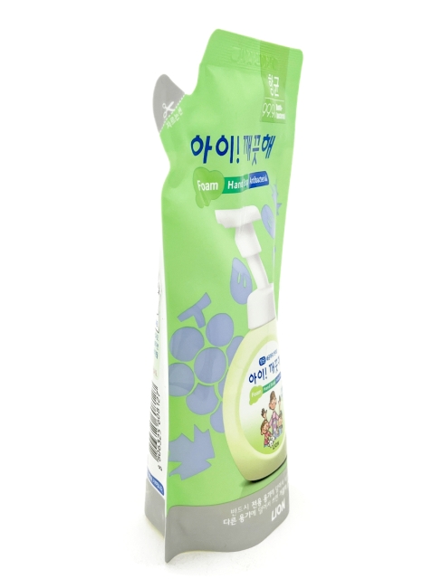 LION Жидкое пенное мыло для рук с экстрактом мускатного ореха Ai Kekute Foaming Handsoap Muscat, 200 мл