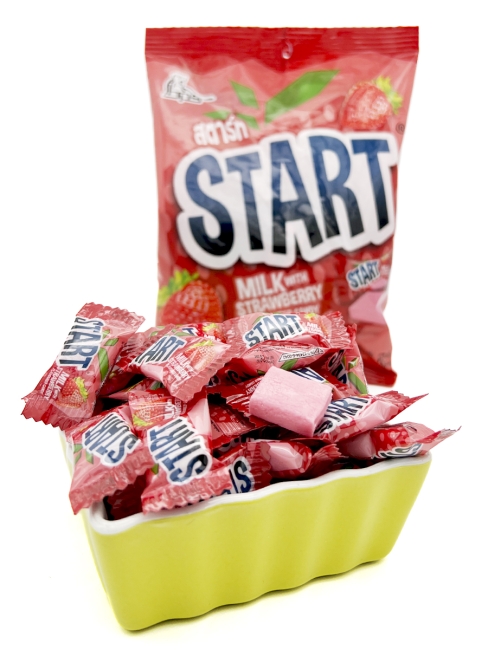 Boonprasert Конфета жевательная со вкусом молока и клубники Start Milk With Strawberry Flavoured Candy (50 шт), 140 г