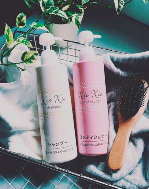 Chanson Cosmetics Xie Xie Rince Увлажняющий кондиционер для волос, 550 мл Chanson Cosmetics Xie Xie Rince Увлажняющий кондиционер для волос, 550 мл