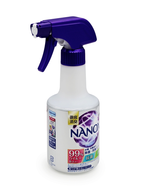 LION Дезинфицирующий и дезодорирующий спрей для одежды и текстиля Super NANOX, 350 мл